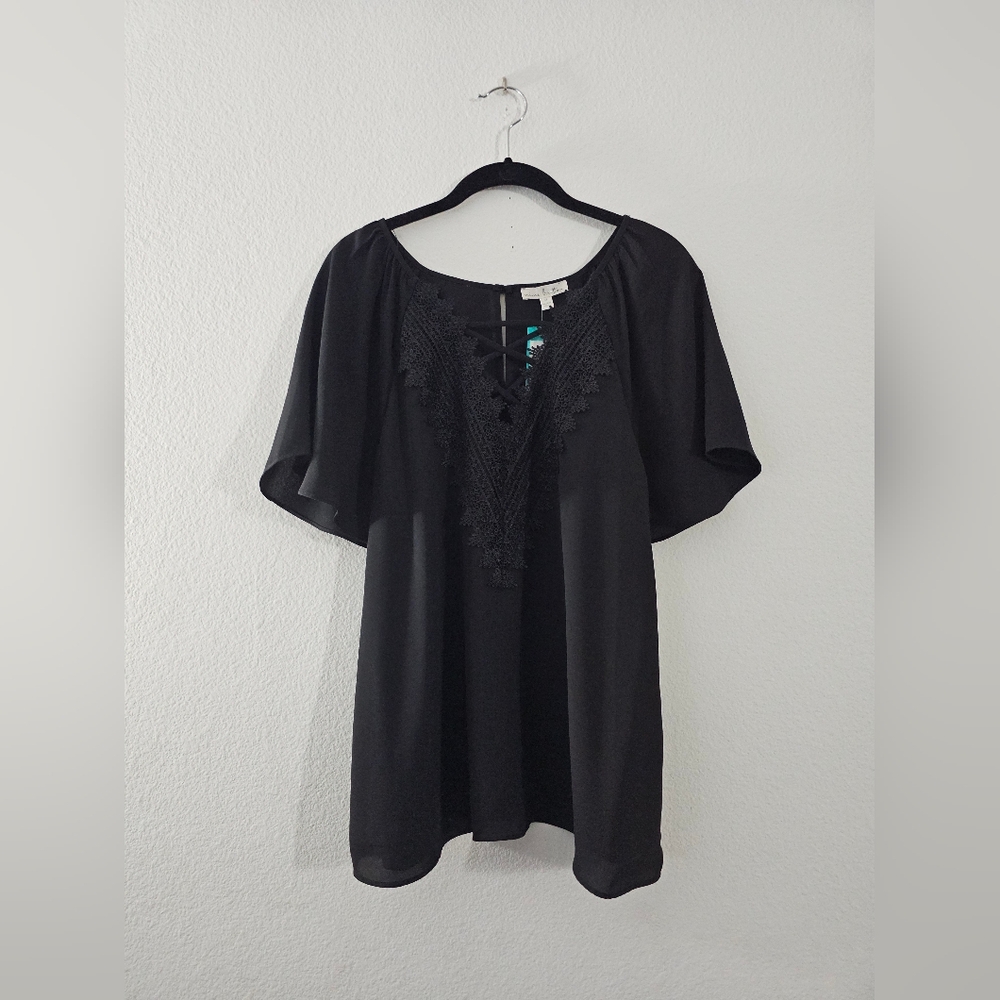 Nine Britton top